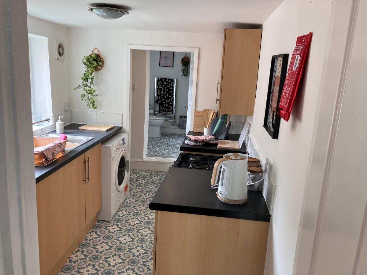 Romford Cottage - Close To Centre, Hospital Crownworks Studio Nissan And Stadium Of Light Sunderland  Bagian luar foto